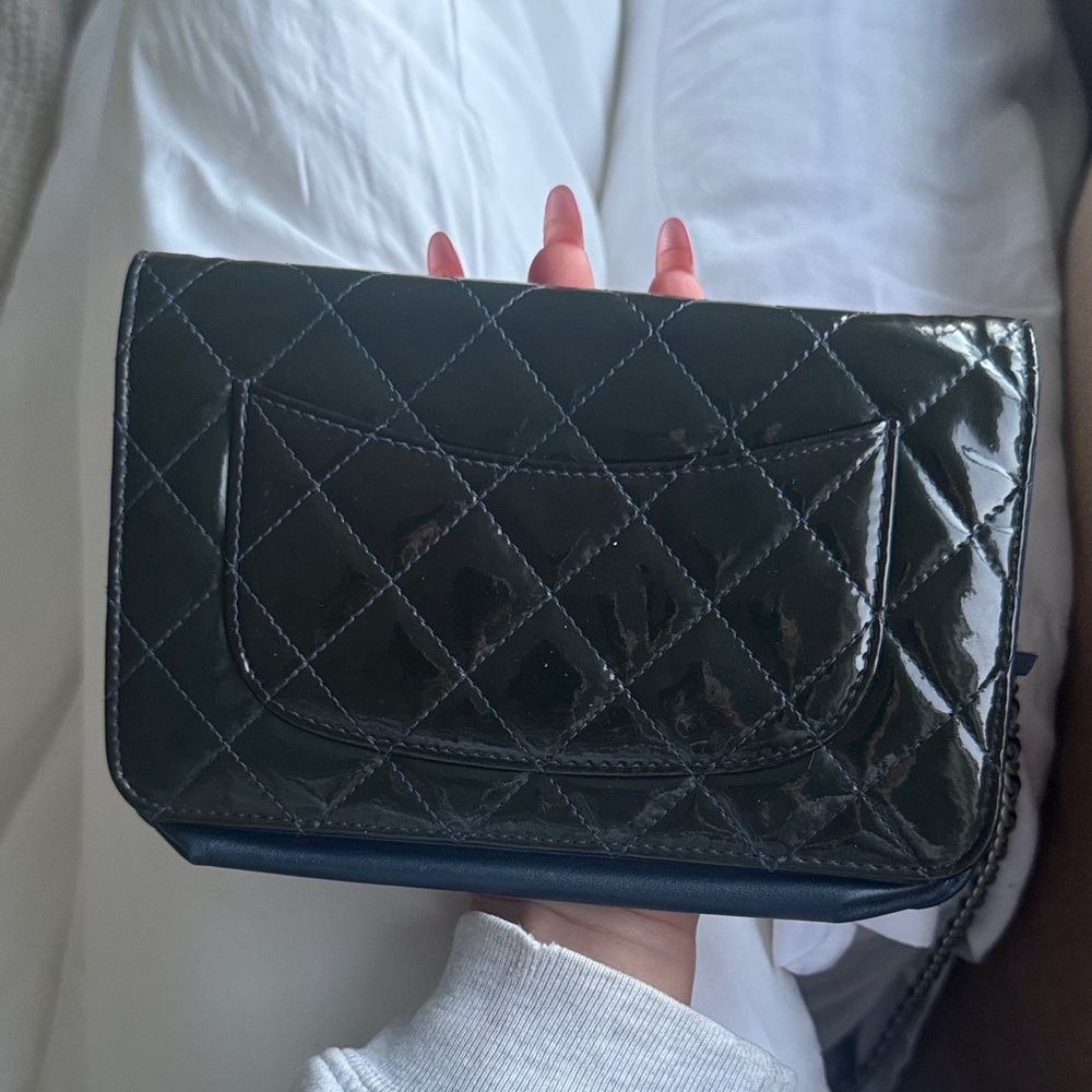 Chanel Blue Patent Leather Crossbody Bag - Picture 6 of 8